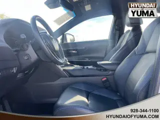 Toyota Venza 2024 AWD LE 4dr Crossover