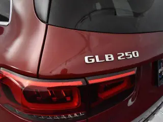 Mercedes-Benz GLB 2021 AWD GLB 250 4MATIC 4p SUV