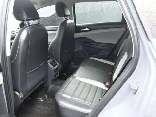 Volkswagen Taos 2022 SEL 4dr SUV