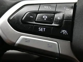 Volkswagen Taos 2022 SEL 4dr SUV