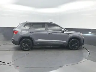 Volkswagen Taos 2022 SEL 4dr SUV