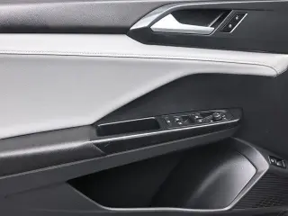Volkswagen Taos 2022 SEL 4dr SUV