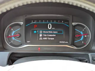 2021 Honda Pilot Touring w/Rear Captain's Chairs