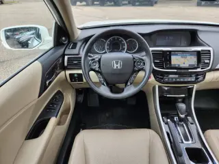 2017 Honda Accord EX-L w/Navi w/Honda Sensing