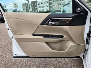 2017 Honda Accord EX-L w/Navi w/Honda Sensing