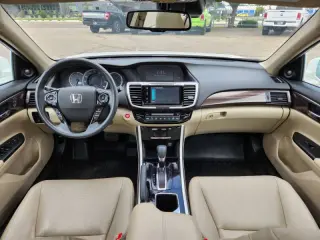 2017 Honda Accord EX-L w/Navi w/Honda Sensing