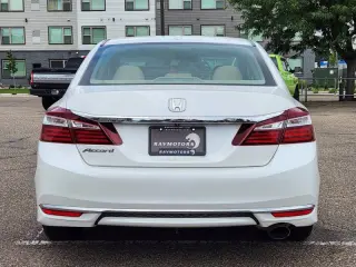 2017 Honda Accord EX-L w/Navi w/Honda Sensing