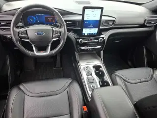 Ford Explorer 2022 AWD ST 4dr SUV