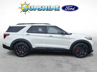 Ford Explorer 2022 AWD ST 4dr SUV