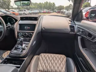 2020 Jaguar F-TYPE SVR