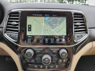2022 Jeep Grand Cherokee WK Laredo E