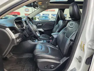 2017 Jeep Cherokee Overland
