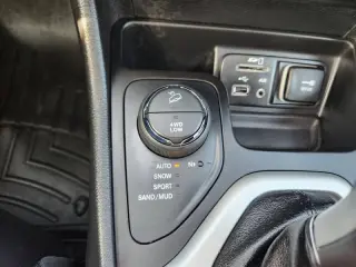 2017 Jeep Cherokee Overland