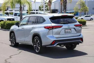 Toyota Highlander 2021 XSE 4dr SUV