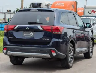 2016 Mitsubishi Outlander ES