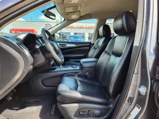 2018 Nissan Pathfinder SL