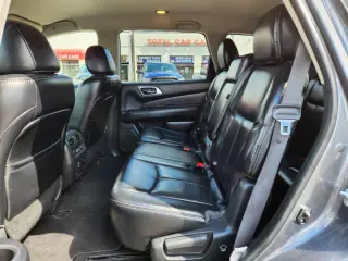2018 Nissan Pathfinder SL