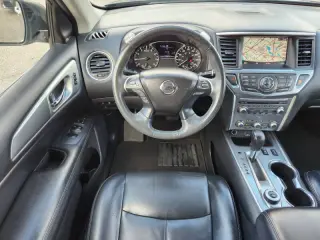 2018 Nissan Pathfinder SL