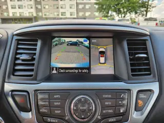 2018 Nissan Pathfinder SL