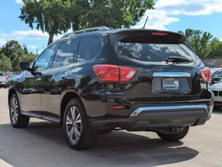 2018 Nissan Pathfinder SV