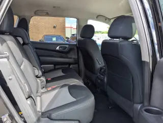 2018 Nissan Pathfinder SV