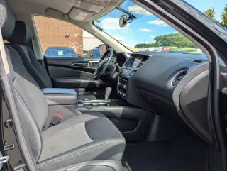 2018 Nissan Pathfinder SV