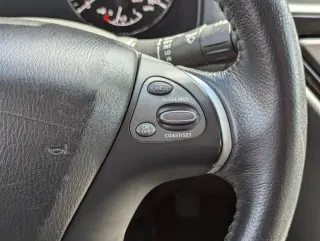 2018 Nissan Pathfinder SV