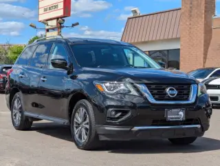 2018 Nissan Pathfinder SV
