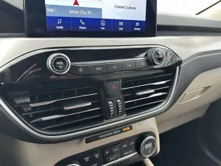 Ford Escape 2020 AWD SE 4dr SUV