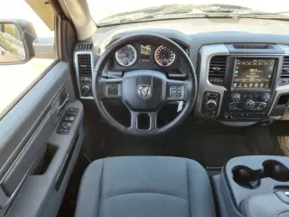 2017 RAM 1500 SLT
