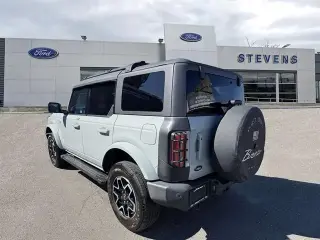 Ford Bronco 2022 4x4 Outer Banks 4dr SUV