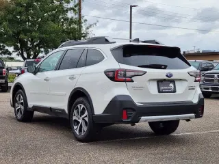 2022 Subaru Outback Touring XT