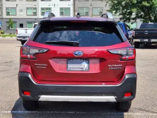 2025 Subaru Outback Touring XT