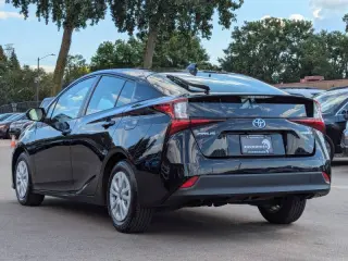 2021 Toyota Prius LE