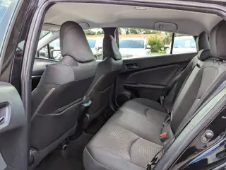 2021 Toyota Prius LE