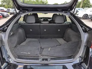 2021 Toyota Prius LE