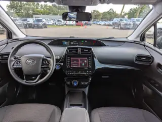 2021 Toyota Prius LE