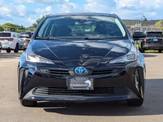 2021 Toyota Prius LE