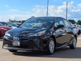 2021 Toyota Prius LE