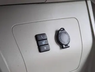 2010 Toyota Prius IV