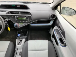2013 Toyota Prius c Two