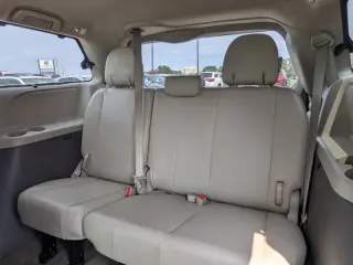 2012 Toyota Sienna XLE 7-Passenger Auto Access Seat
