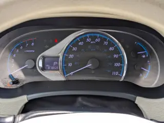 2012 Toyota Sienna XLE 7-Passenger Auto Access Seat
