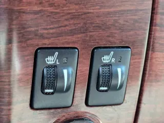 2012 Toyota Sienna XLE 7-Passenger Auto Access Seat