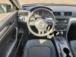 2013 Volkswagen Passat S PZEV