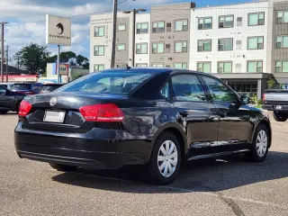 2013 Volkswagen Passat S PZEV
