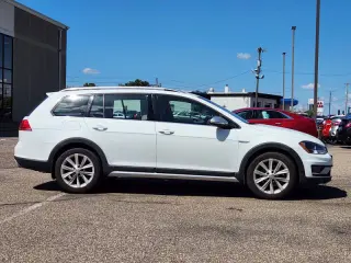2017 Volkswagen Golf Alltrack TSI SE 4Motion