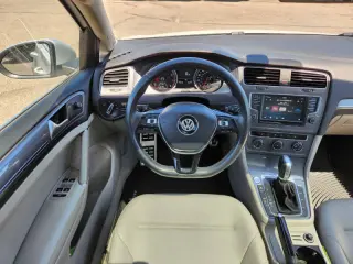 2017 Volkswagen Golf Alltrack TSI SE 4Motion