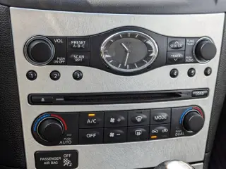 2009 Infiniti G37 Sedan x
