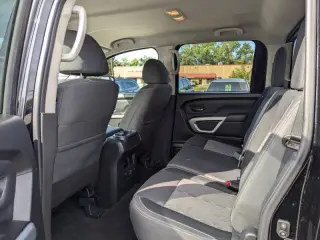 2024 Nissan Titan XD SV